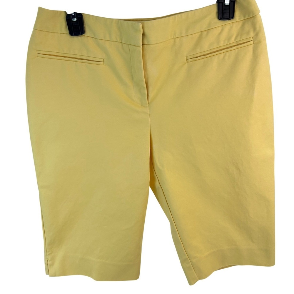 Chicos So Slimming Bermuda Shorts Yellow Size 0.5 Cotton Stretch Mid Rise Pocket
